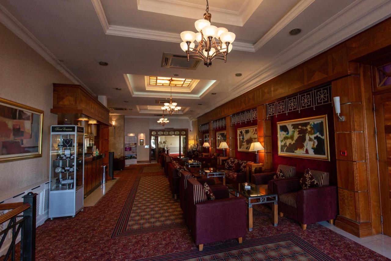 Hamlet Court Hotel Johnstown Bridge Dış mekan fotoğraf